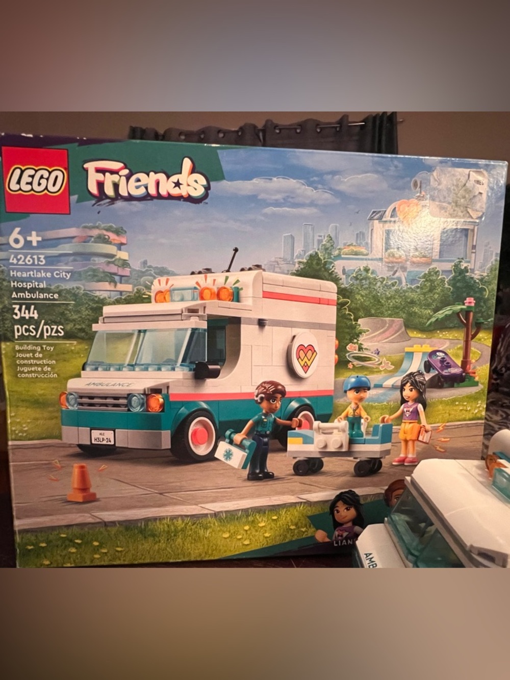Lego Friends Heartlake City Hospital Ambulance 344pcs